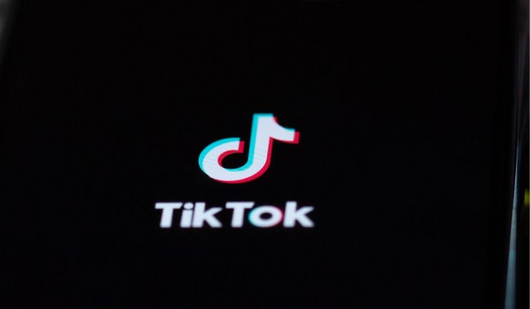 Почему TikTok теперь в ландшафтном режиме на iPad?