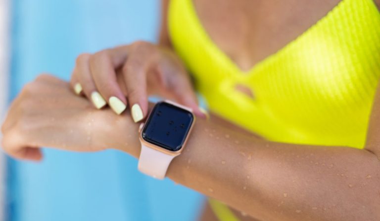 Можно ли плавать с Apple Watch?