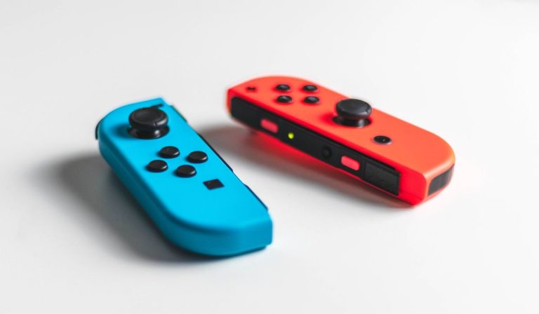 Как долго заряжаются контроллеры Nintendo Switch Joy-Con?