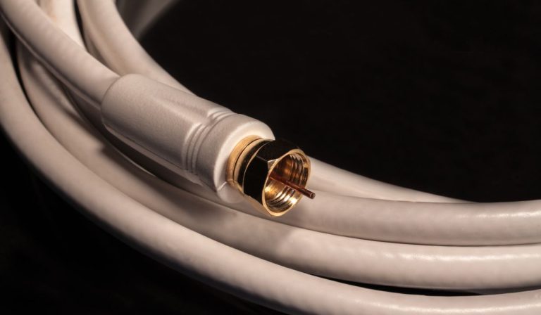 Что такое коаксиальный кабель и для чего он нужен?