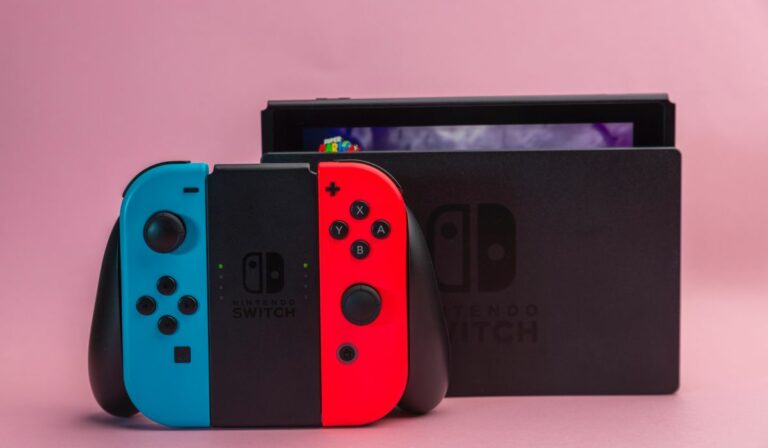 Поставляется ли Nintendo Switch с играми?  + Варианты пакетов